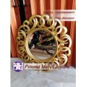 Frame atau Pigura atau Bingkai Cermin Gelang Rantai Kail Kayu Jati Warna Gold