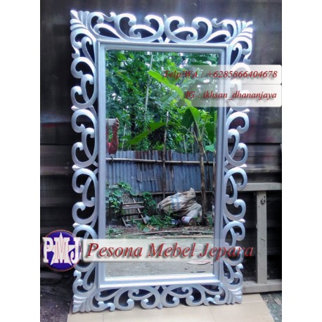 Frame atau Bingkai atau Pigura Cermin Ukir Motif Akar Hati Polos Warna Silver Kayu Jati Ukuran 150 cm