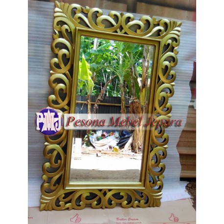 Frame, Bingkai, Pigura Cermin Ukir Motif Akar Hati Warna Gold 120 Cm