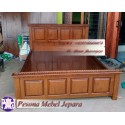 Ranjang atau Dipan Kotak Kotak Tambang Kayu Jati Perhutani Berkwalitas.