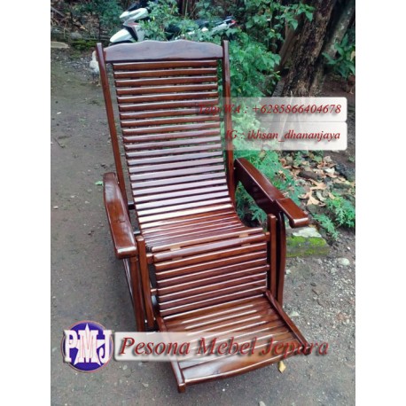 Kursi Goyang / Kursi Malas Kayu Jati
