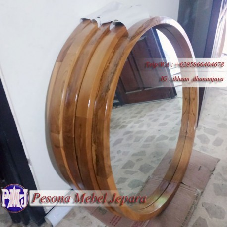 Frame atau Mirror atau Pigura Cermin Bulat Diameter 70 cm Pesona Mebel Jepara
