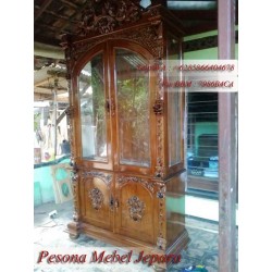 Bufet Kristal / Pajangan Mahkota Mawar