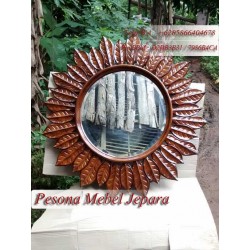 Pigura / Bingkai Cermin Daun Matoa Kayu Jati