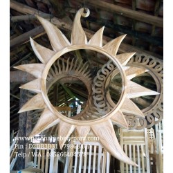 Pigura / Bingkai Cermin Matahari Teletubis Kayu Jati 