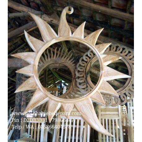 Pigura / Bingkai Cermin Matahari Teletubis Kayu Jati 