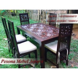 Meja Kursi Makan Motif Cumi-cumi Kayu Jati