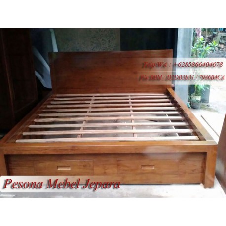 Dipan atau Ranjang Minimalis Laci Depan Kayu Jati